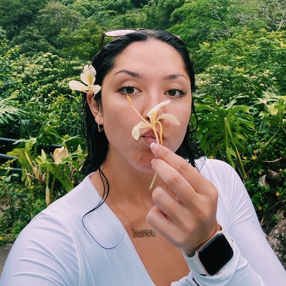 Meet your Posher, Kaimilani - Picture 2 of 2